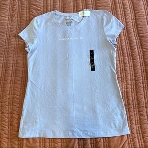 Banana Republic lilac color Fitted T-Shirt Short Sleeve